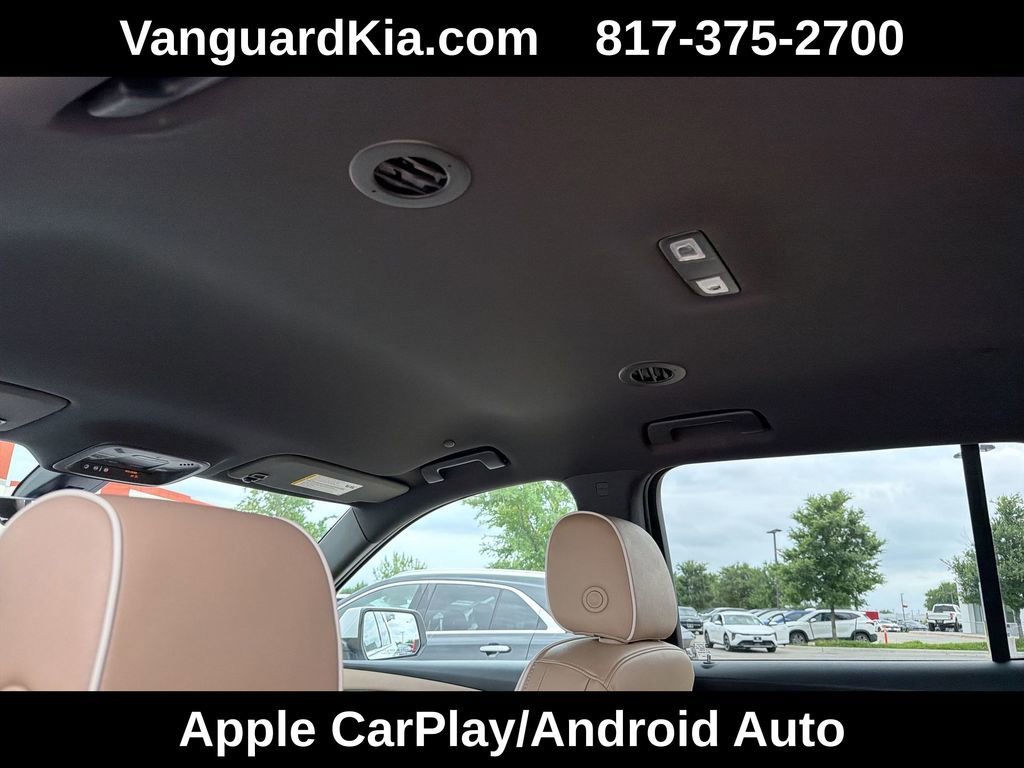 Used 2023 Chevrolet Traverse Premier image 19