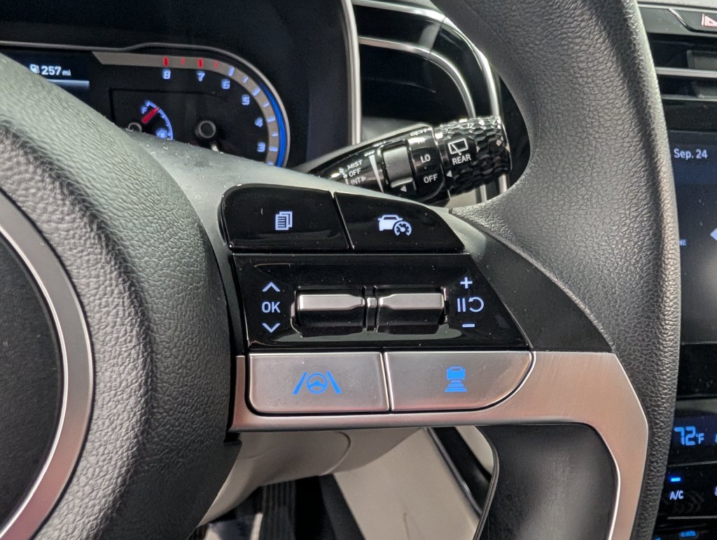 Certified 2024 Hyundai Tucson SEL AWD/4WD image 17