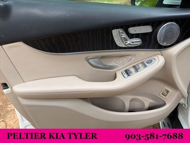 Used 2017 Mercedes-Benz GLC 300 4MATIC Coupe image 17