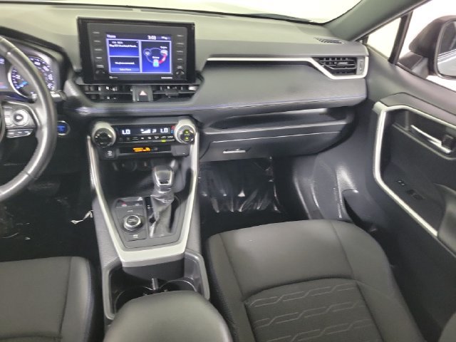 Used 2022 Toyota RAV4 SE AWD/4WD image 18