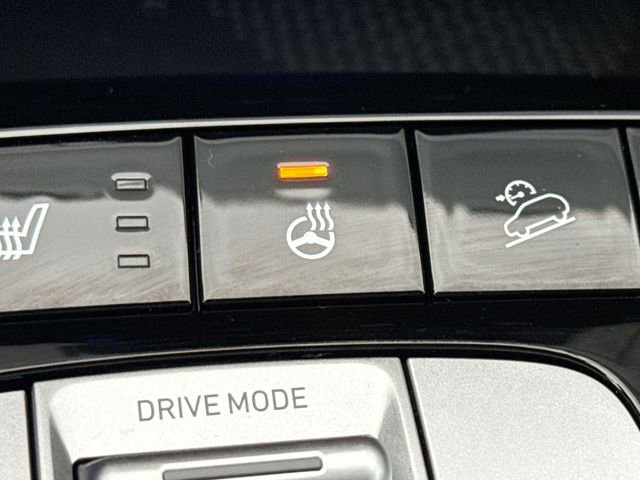 Used 2023 Hyundai Tucson Limited image 32