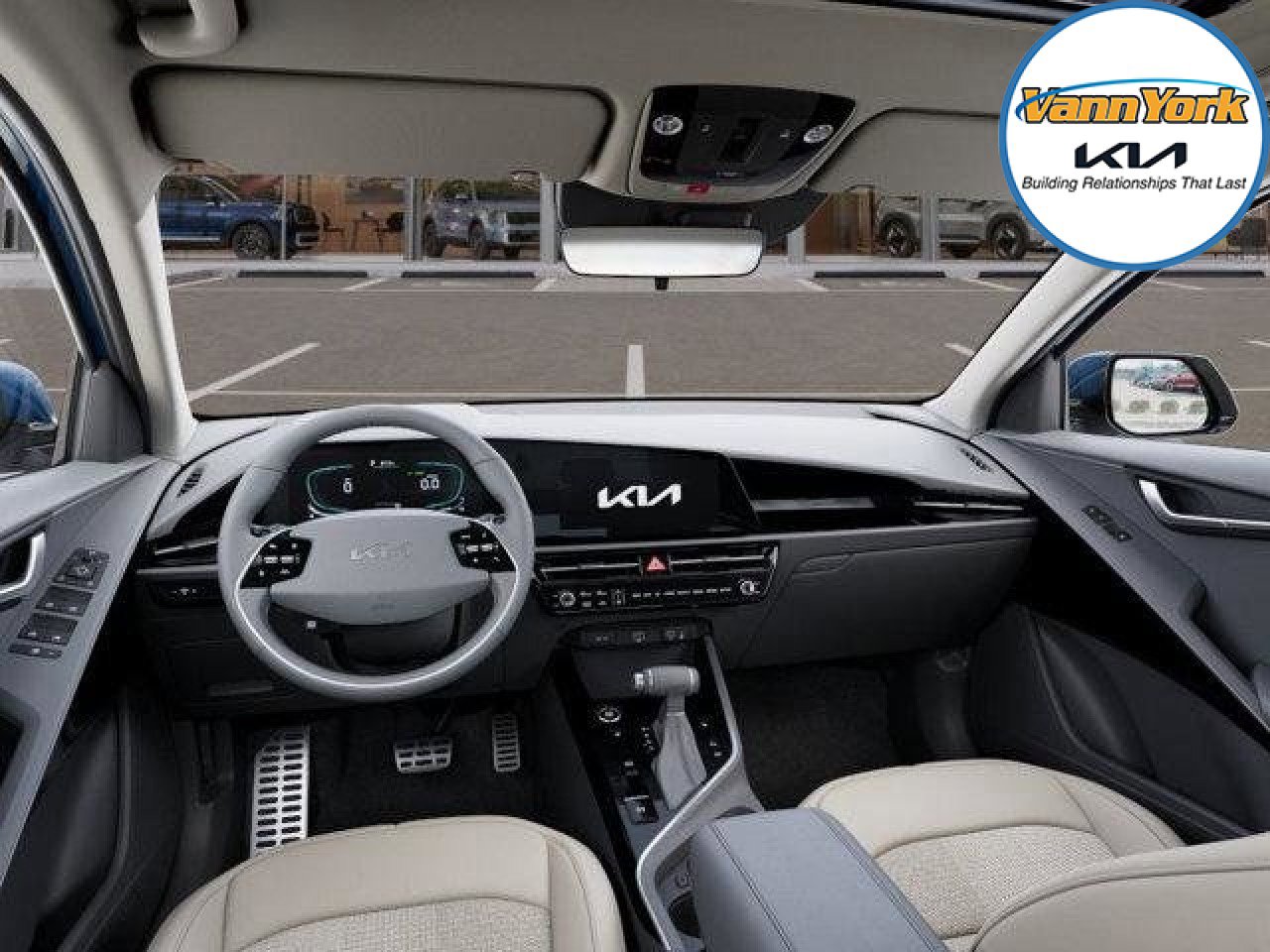 New 2025 Kia Niro EX Touring image 12