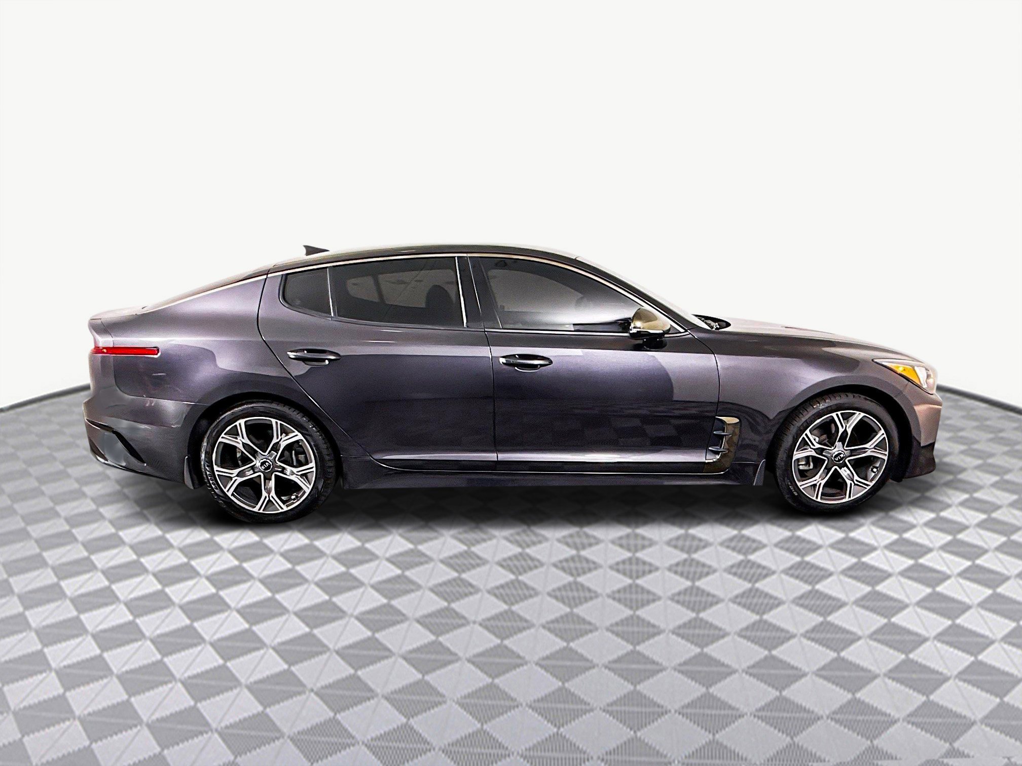 Used 2020 Kia Stinger GT-Line image 11