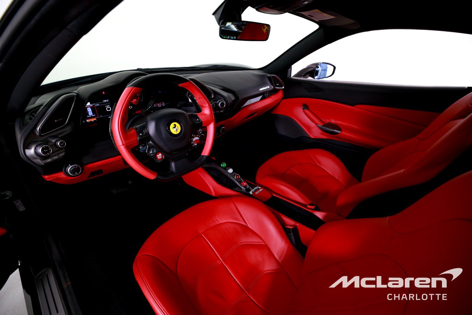 Used 2018 Ferrari 488 GTB RWD image 12