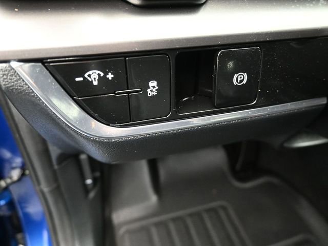 Used 2025 Kia Sportage EX image 13