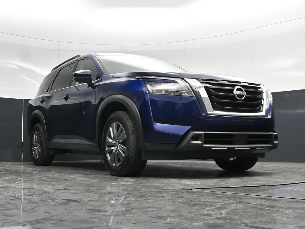 Used 2025 Nissan Pathfinder SV AWD/4WD image 52