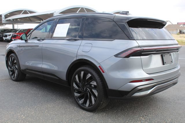 Used 2025 Lincoln Nautilus Reserve w/ Jet Appearance Package AWD/4WD image 8