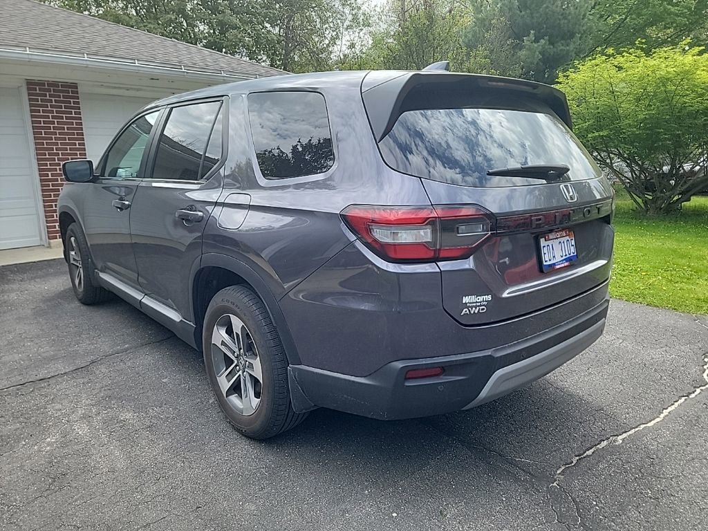 Used 2023 Honda Pilot EX-L image 8