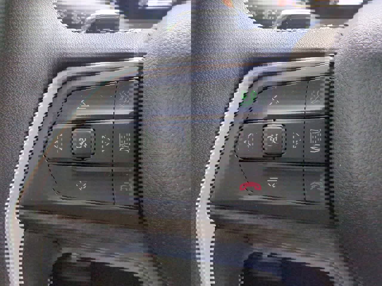 Used 2024 Jeep Grand Cherokee Limited image 24