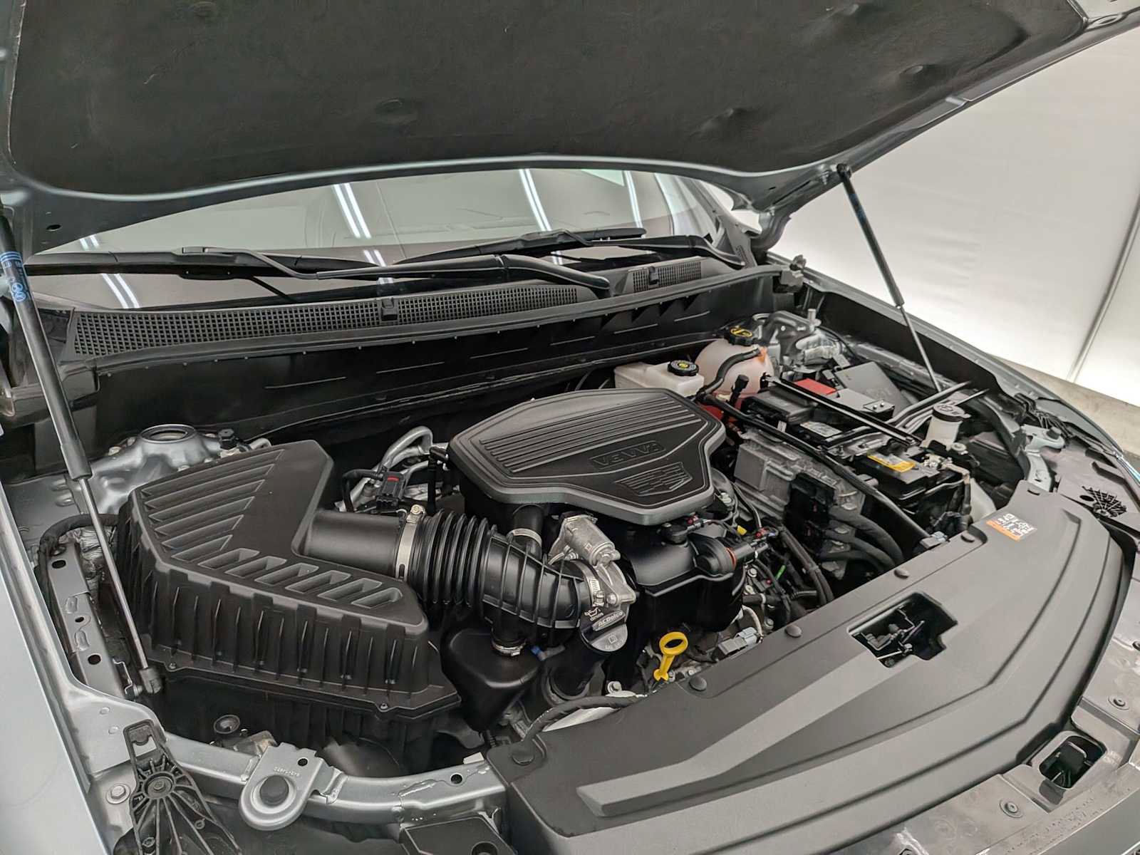 Used 2024 Cadillac XT6 Sport image 16