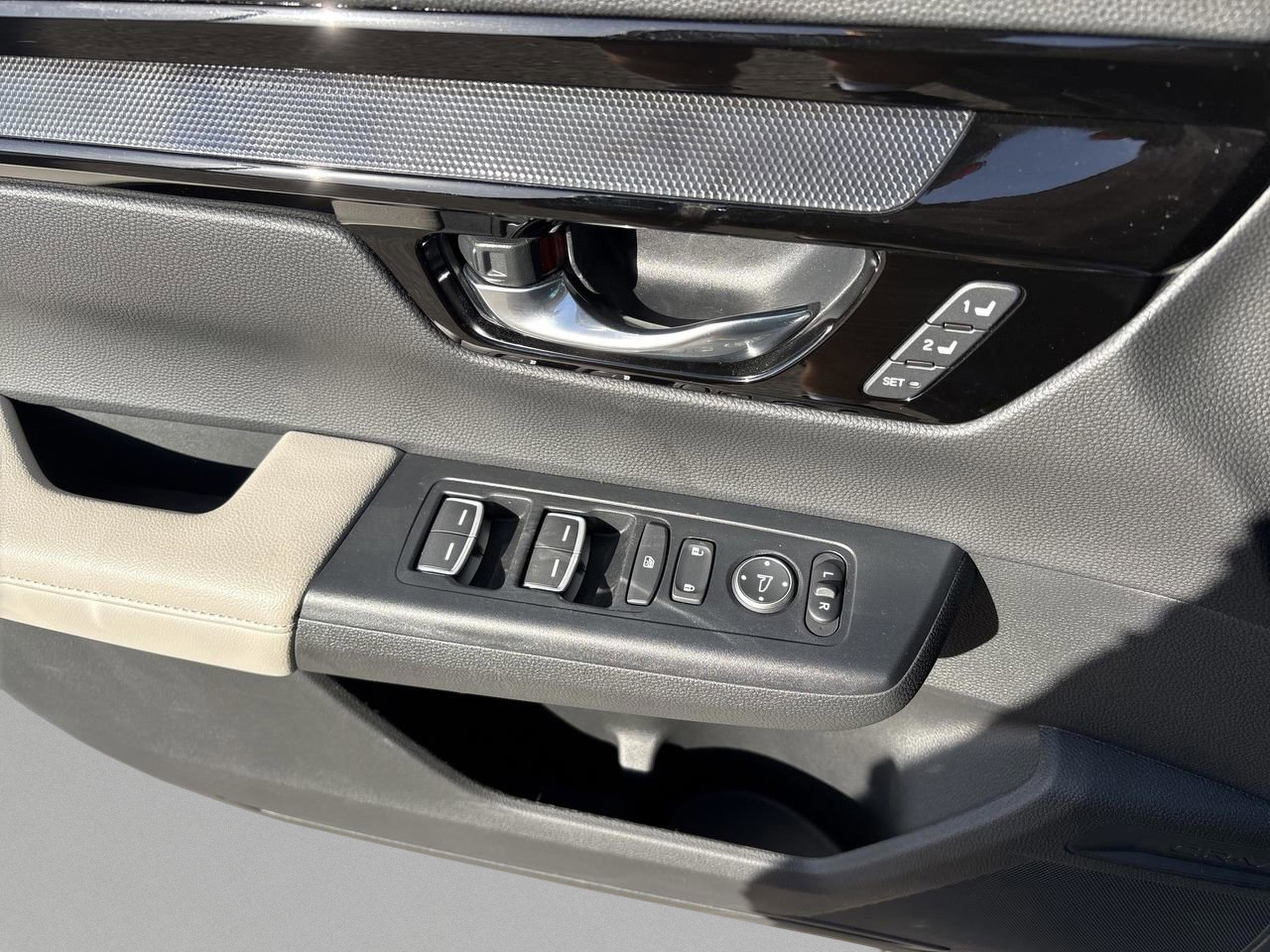 Used 2026 Honda CR-V EX-L image 17