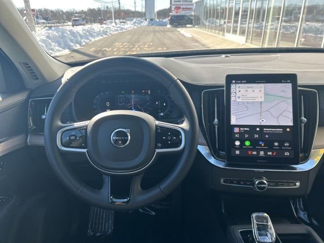 Certified 2025 Volvo XC90 B6 Plus image 18