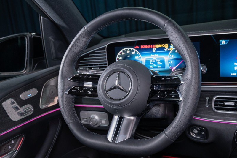 New 2026 Mercedes-Benz GLS 450 4MATIC image 16