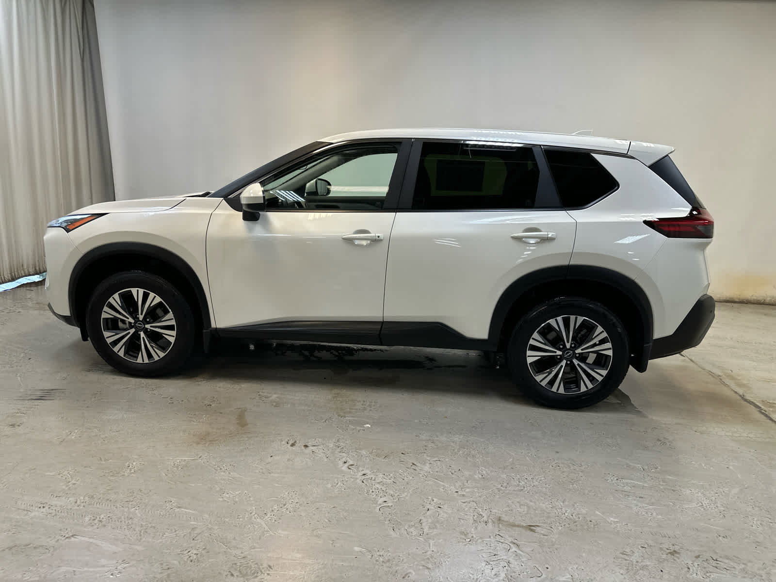 Certified 2023 Nissan Rogue SV AWD/4WD image 8