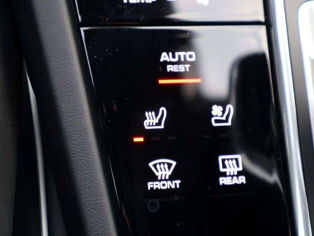 Certified 2023 Porsche Cayenne Turbo S AWD/4WD image 26