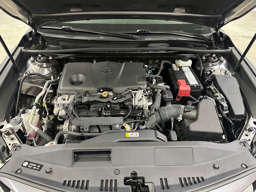 Used 2020 Toyota Camry LE FWD image 33