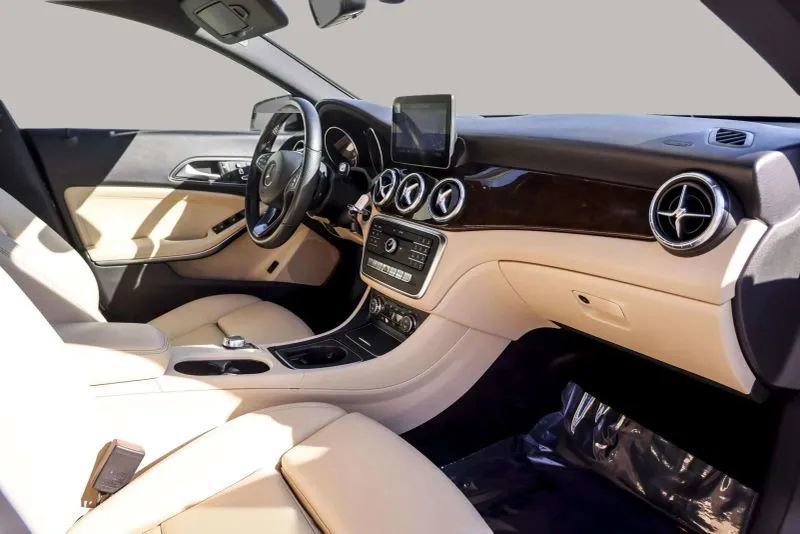 Used 2019 Mercedes-Benz CLA 250 image 35