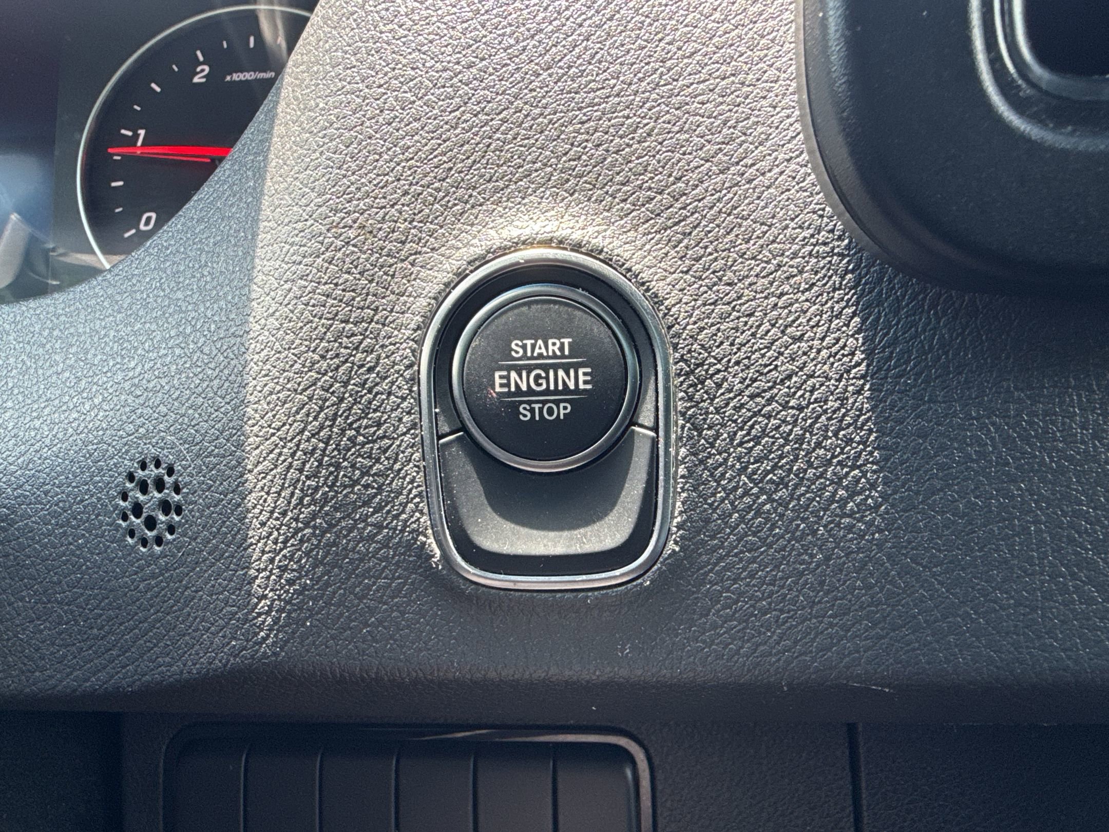 Used 2024 Mercedes-Benz Sprinter 2500 image 22