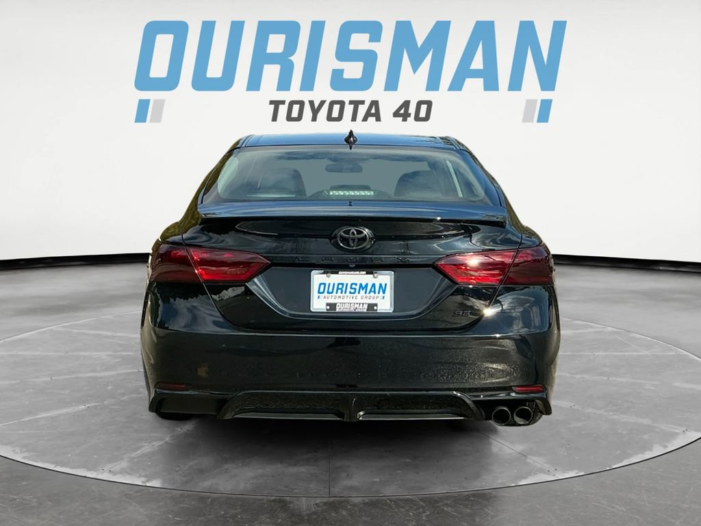 Used 2019 Toyota Camry SE image 6