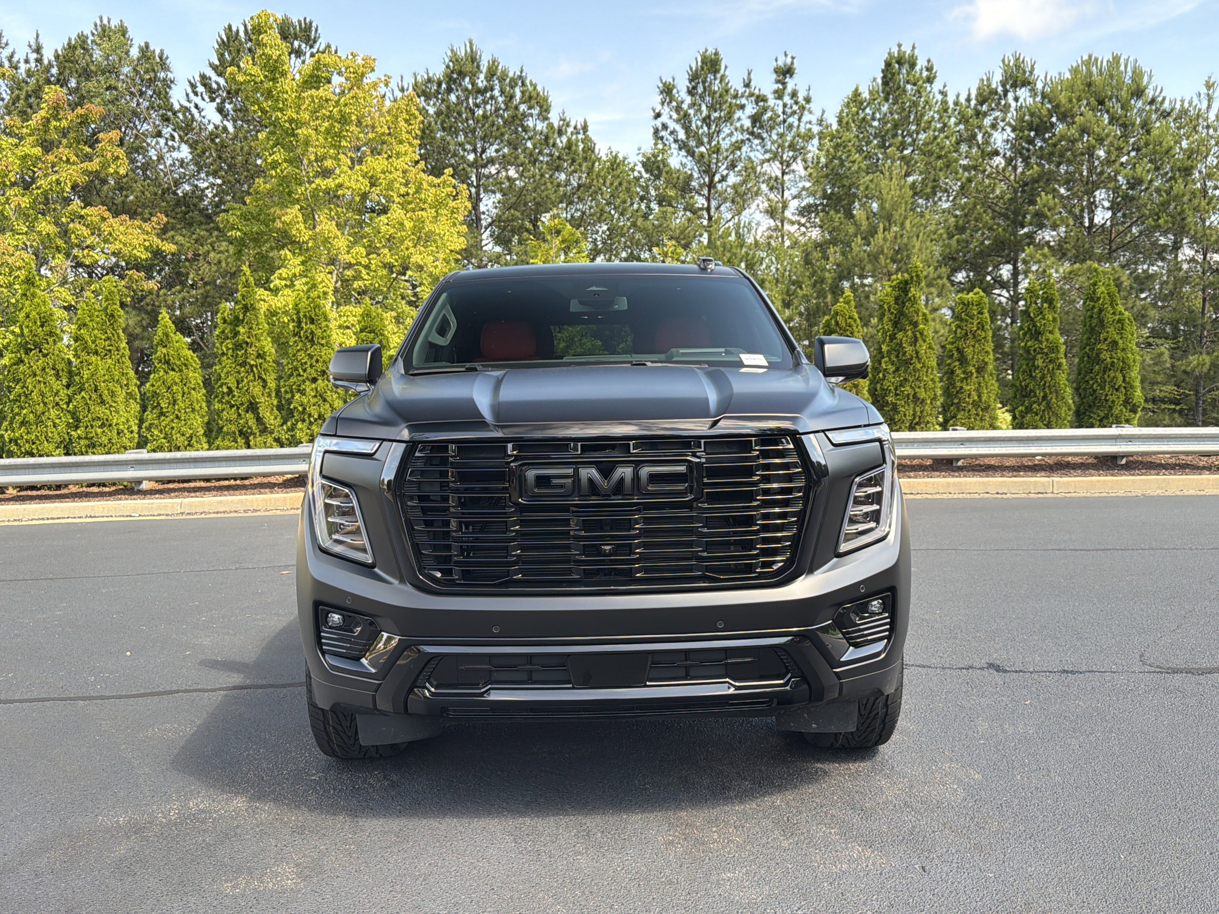 Used 2026 GMC Yukon Denali w/ Sun & Power Step Package AWD/4WD image 13