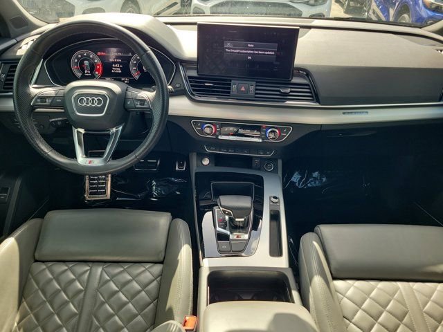Used 2021 Audi SQ5 Premium Plus w/ Premium Plus Package AWD/4WD image 2