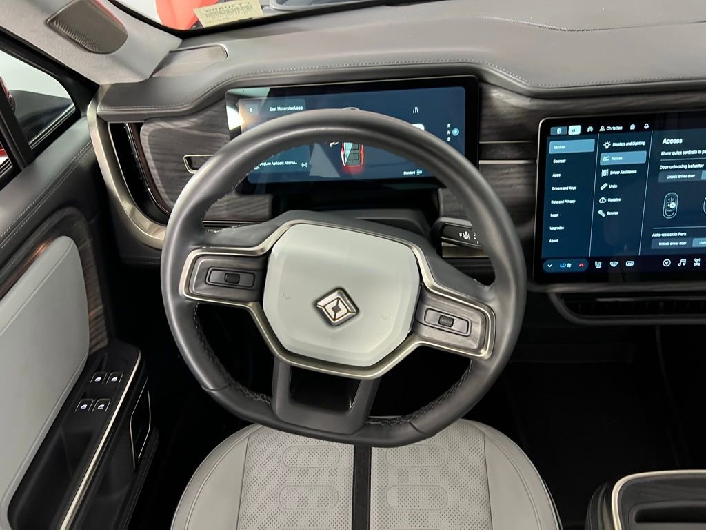 Used 2024 Rivian R1S Launch Edition image 15