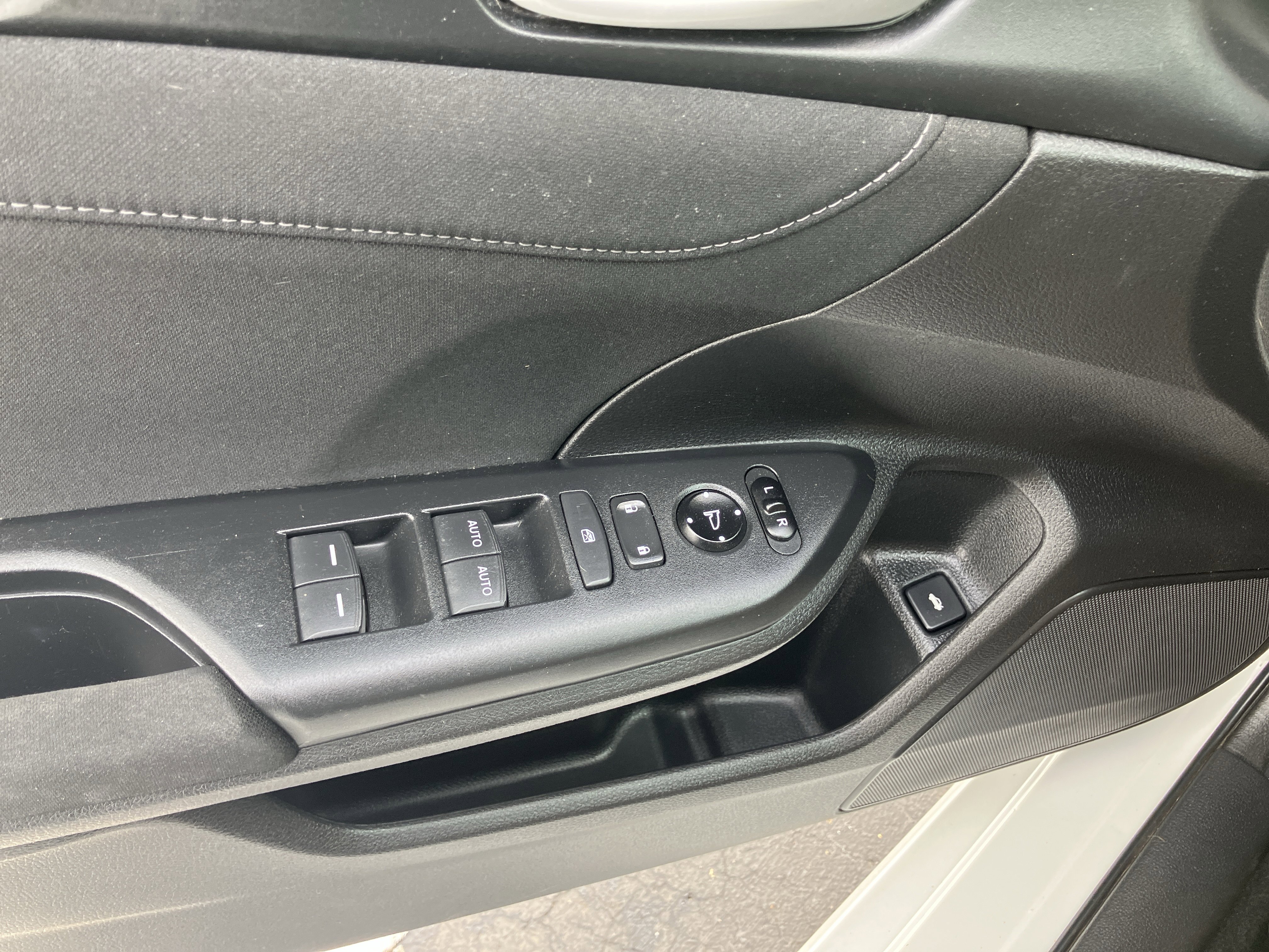 Used 2018 Honda Civic EX image 29