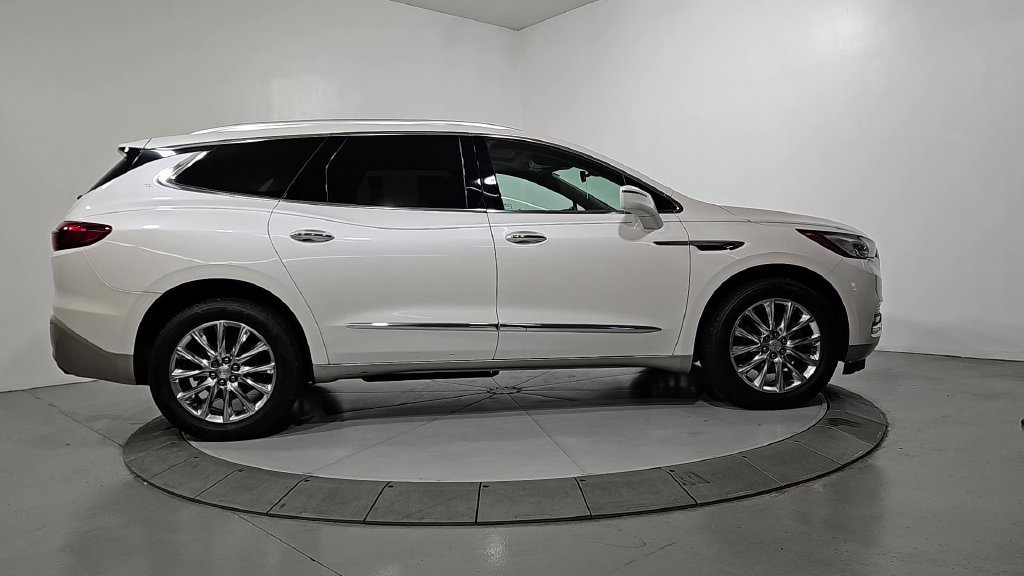 Used 2018 Buick Enclave Premium w/ Experience Buick Package AWD/4WD image 7