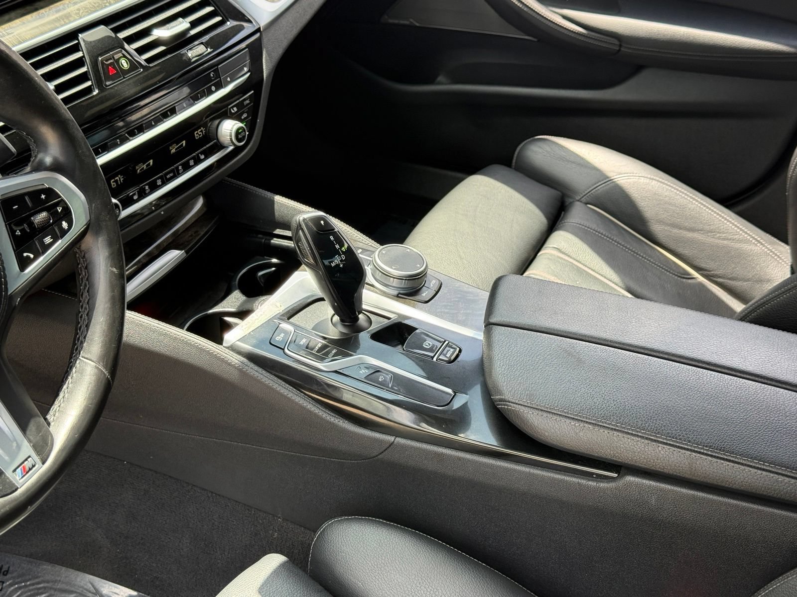 Used 2021 BMW 540i w/ M Sport Package RWD image 17