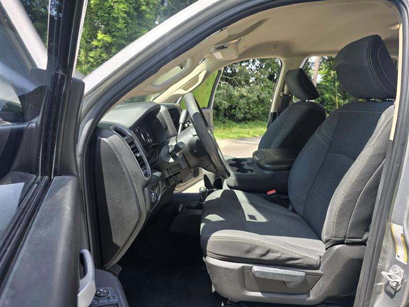 Used 2019 RAM 3500 Tradesman image 28
