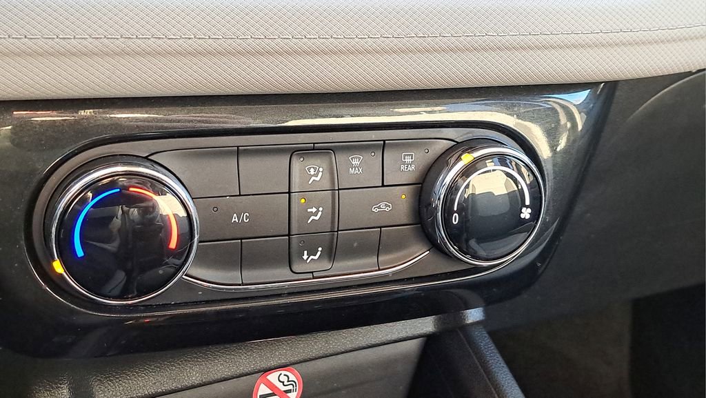 Used 2024 Chevrolet TrailBlazer LT image 23