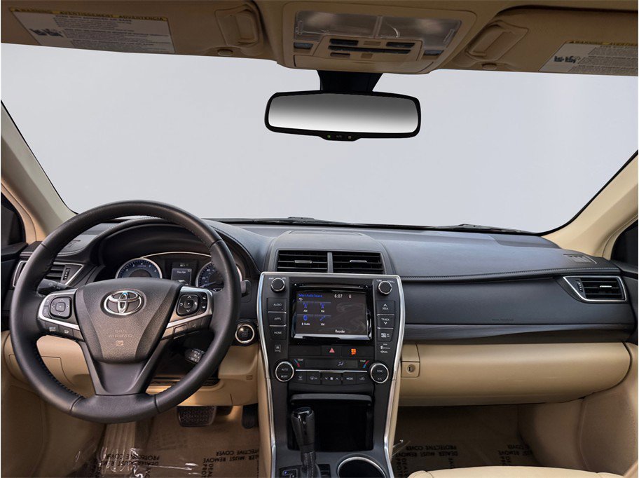 Used 2015 Toyota Camry XLE w/ Advanced Technology Package image 22