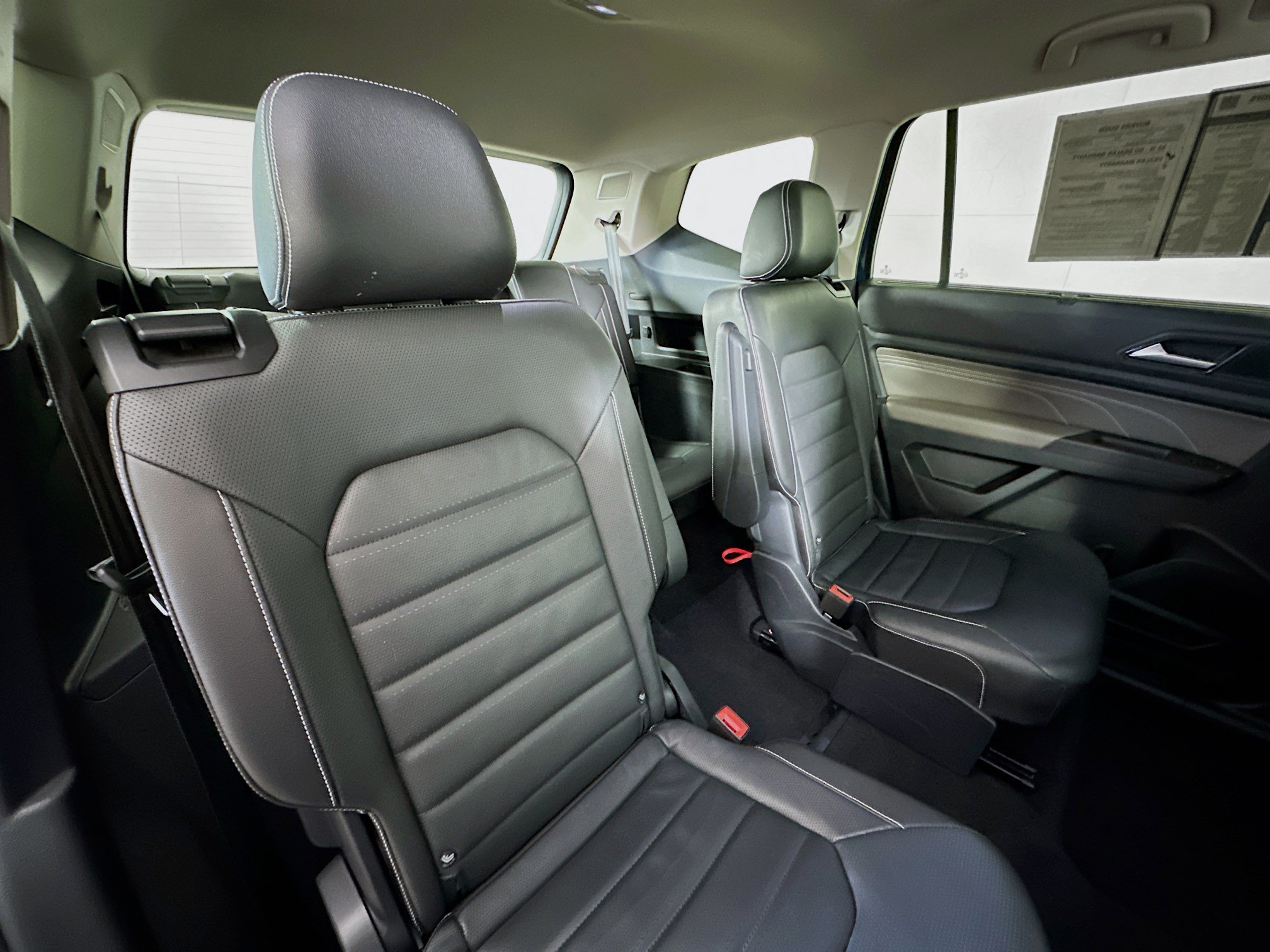 Used 2023 Volkswagen Atlas SEL Premium AWD/4WD image 29