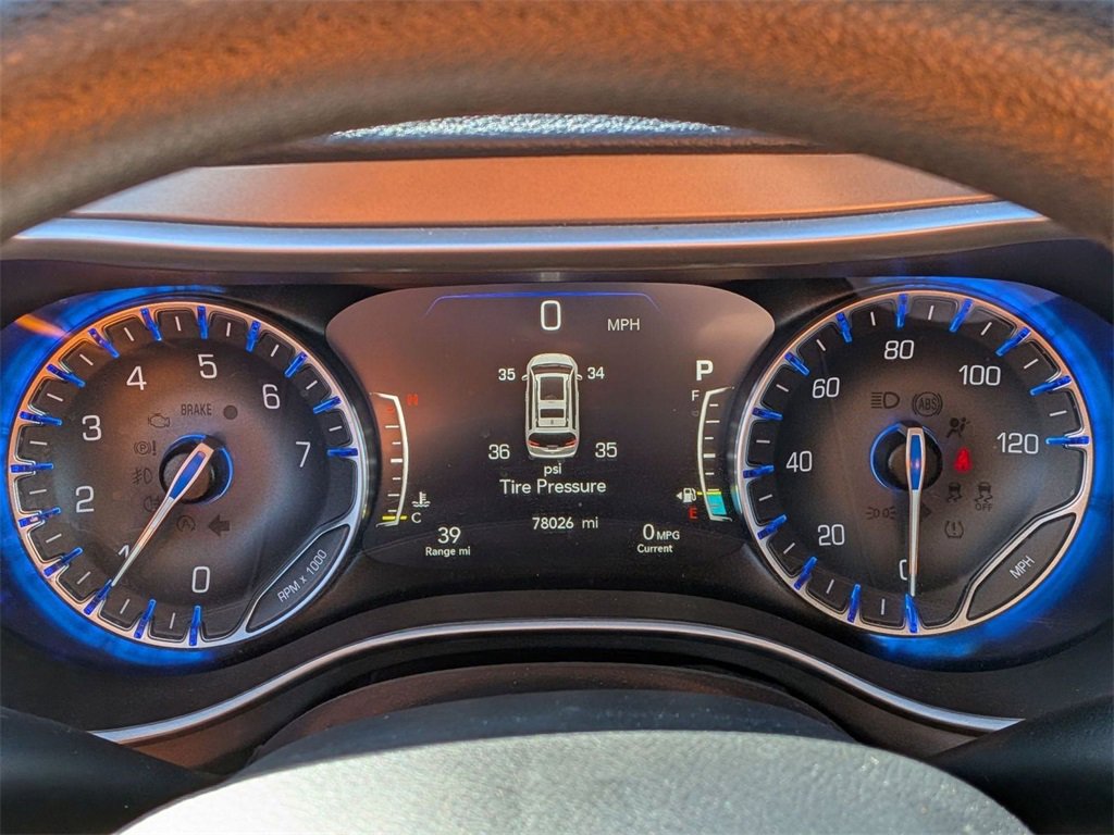 Used 2021 Chrysler Pacifica Touring image 30