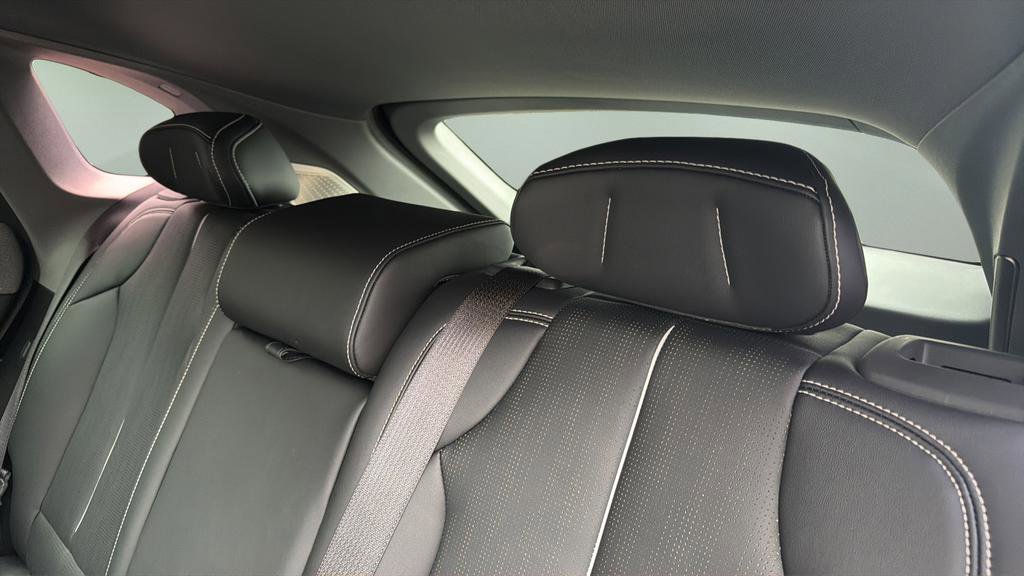 Certified 2025 Cadillac Optiq Sport 2 image 23