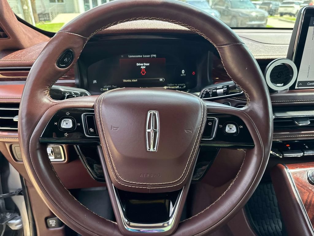 Certified 2023 Lincoln Aviator Black Label w/ Class IV Trailer Tow Package AWD/4WD image 26