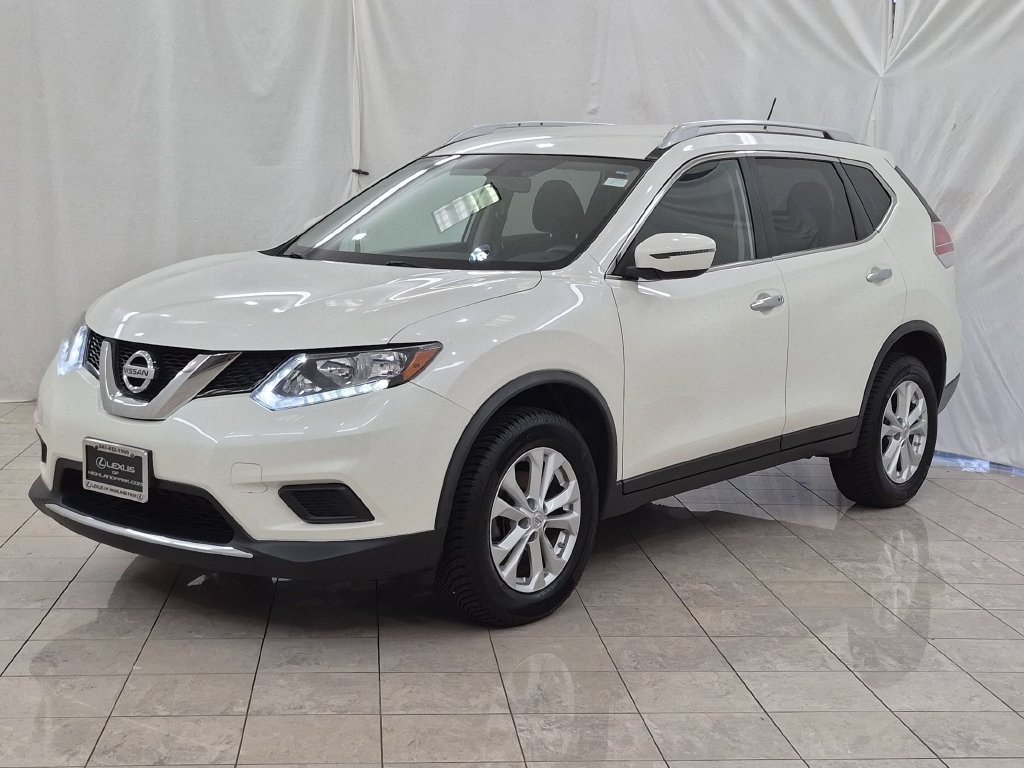 Used 2016 Nissan Rogue SV AWD/4WD image 4
