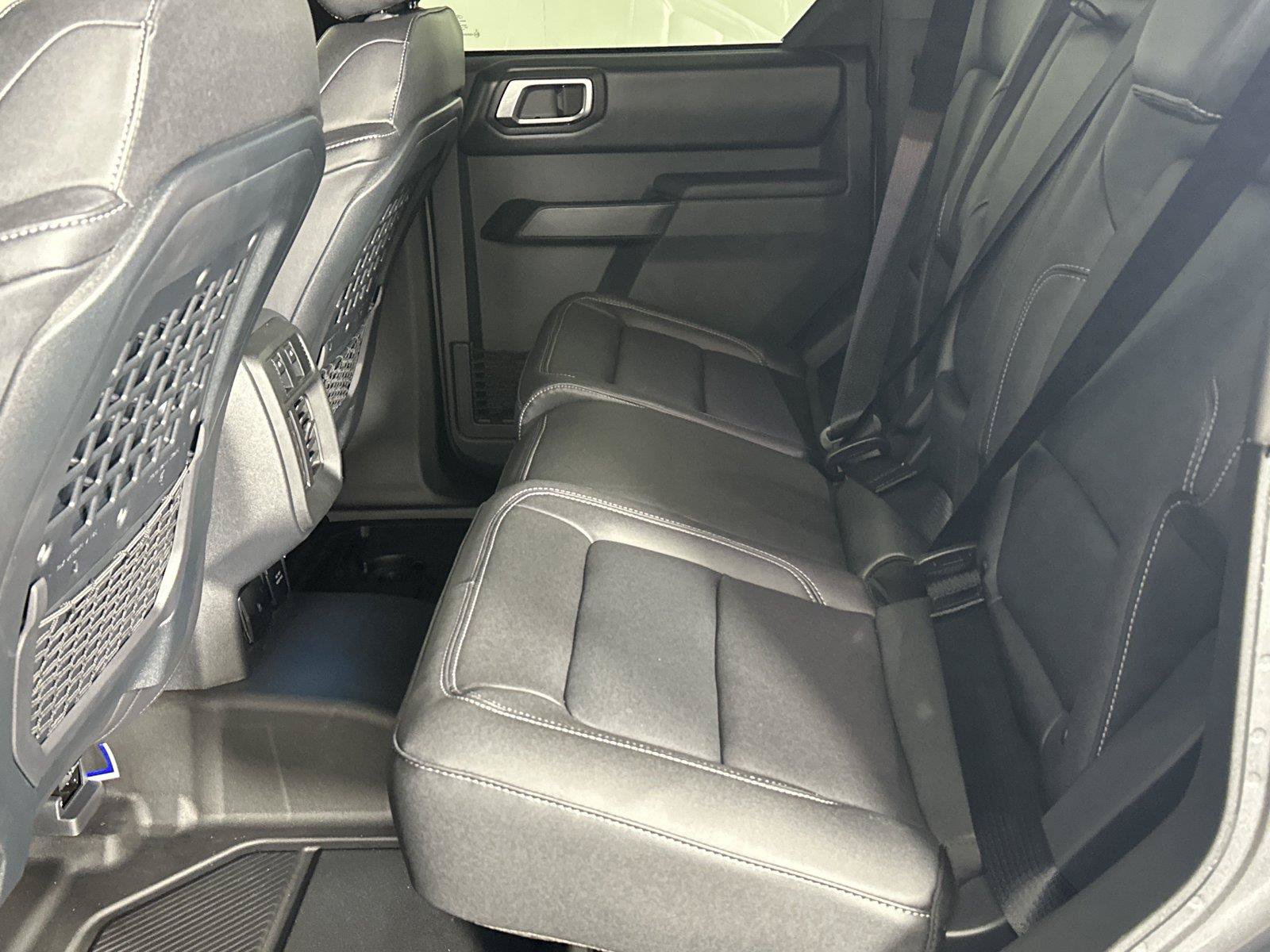 New 2025 Ford Bronco Badlands AWD/4WD image 24
