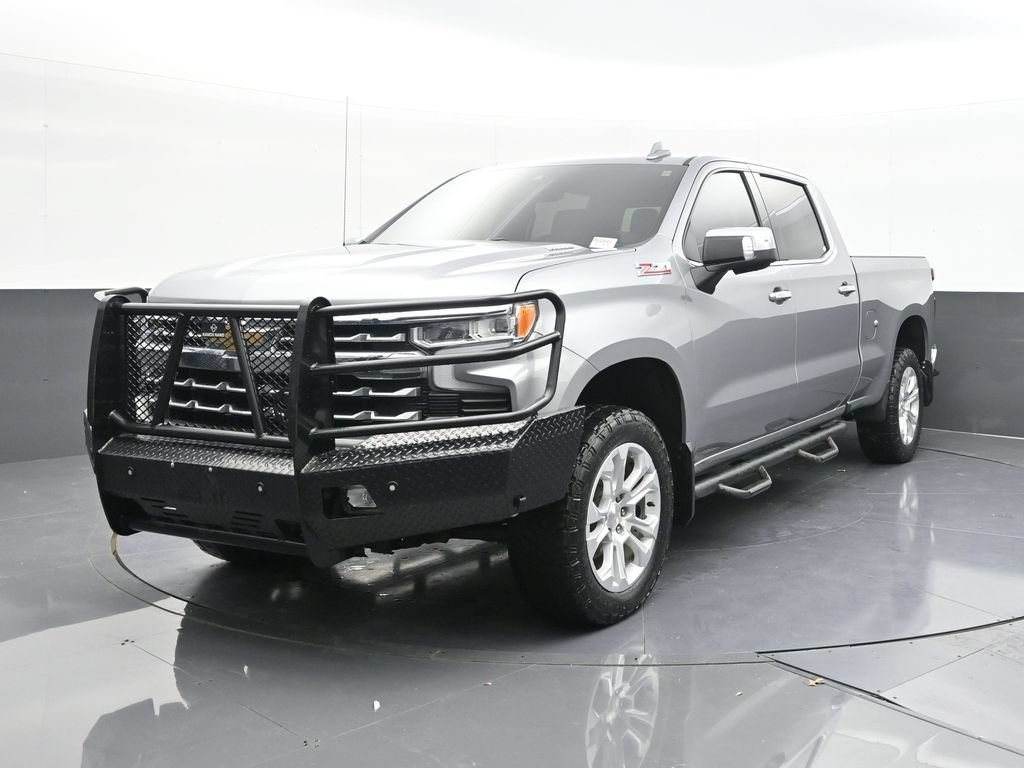 Used 2024 Chevrolet Silverado 1500 LTZ w/ Technology Package AWD/4WD image 4
