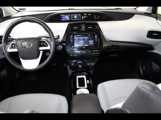 Used 2016 Toyota Prius Four Touring w/ Premium Convenience Package FWD image 15