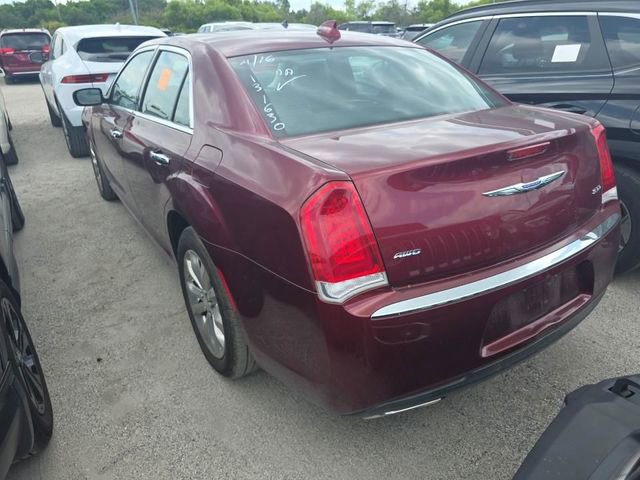 Used 2020 Chrysler 300 Limited AWD/4WD image 4