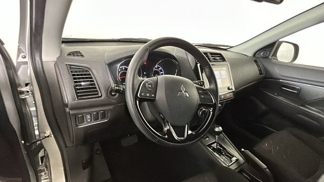 Used 2023 Mitsubishi Outlander Sport LE AWD/4WD image 13