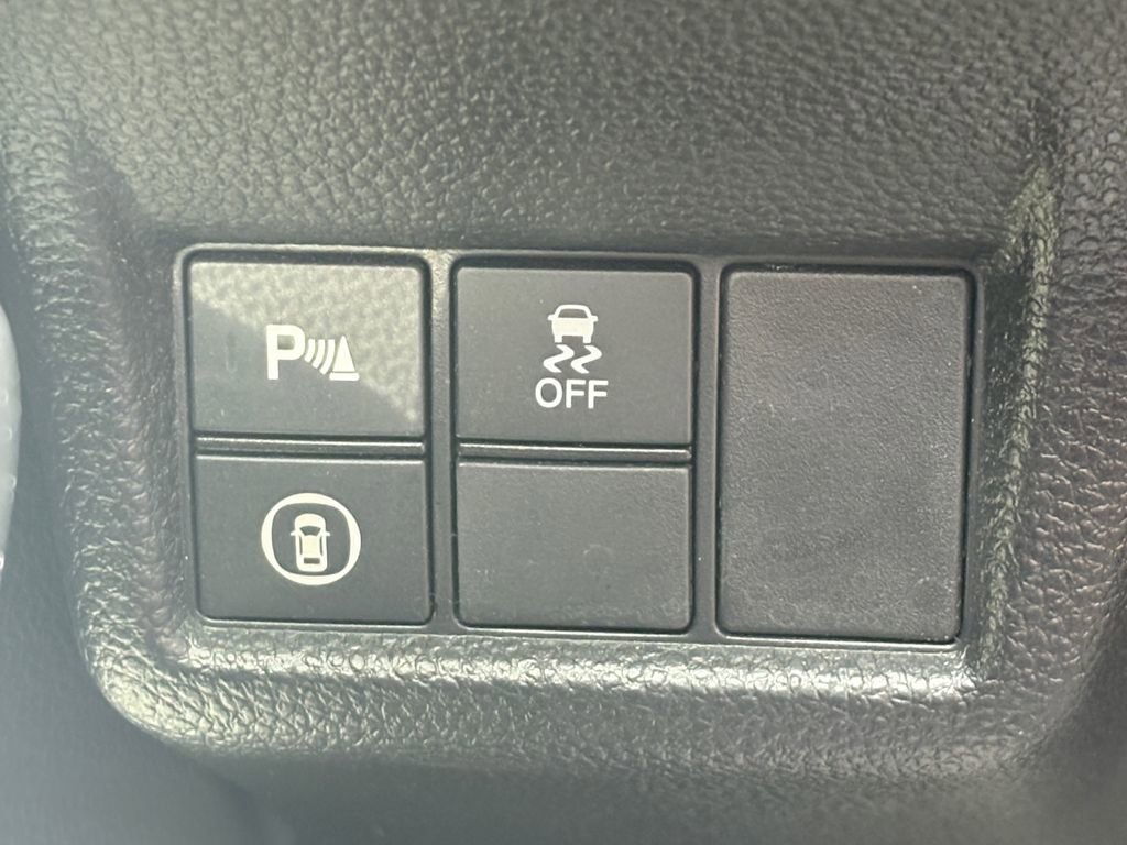 Used 2023 Honda Civic Touring image 3