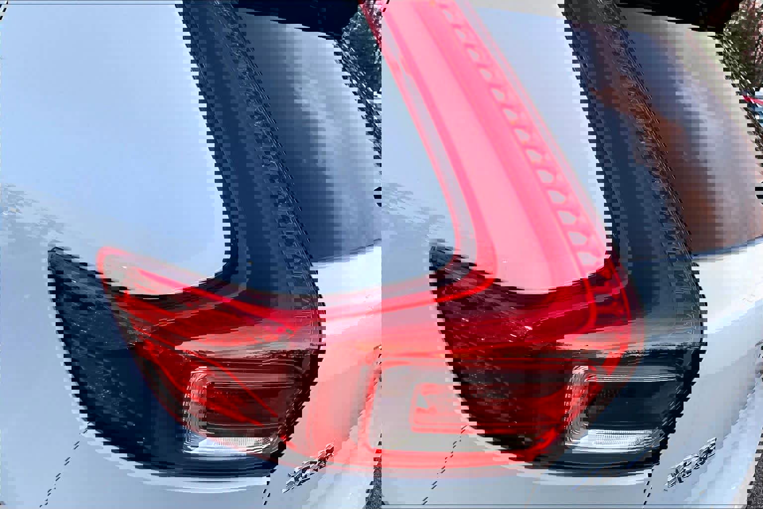 New 2026 Volvo XC40 B5 Plus w/ Protection Package Premier image 5