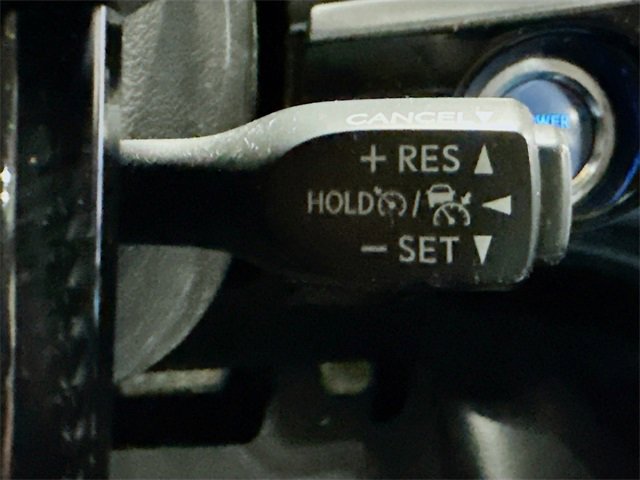 Used 2020 Toyota Prius Prime Limited image 15