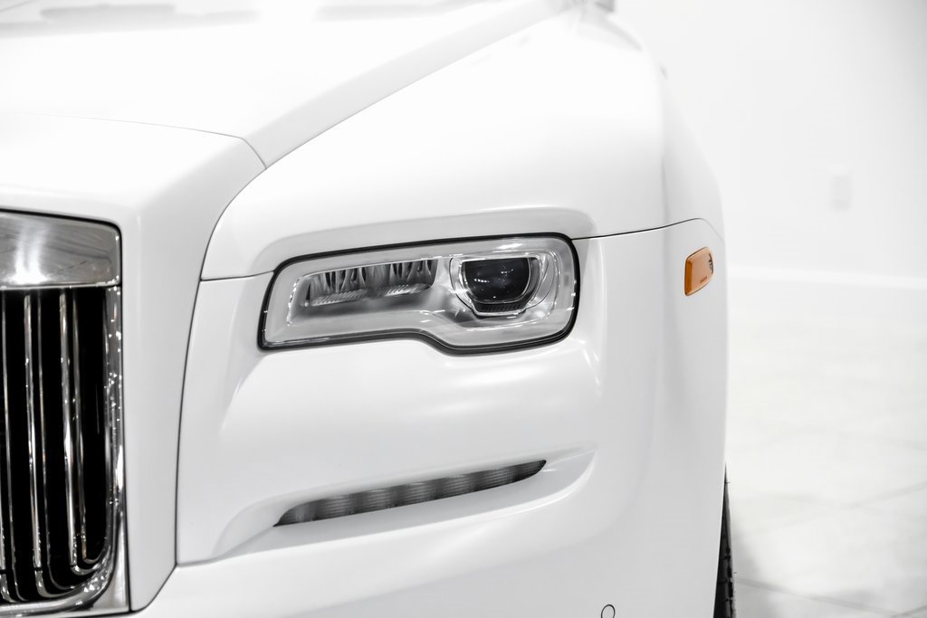 Used 2018 Rolls-Royce Dawn image 45