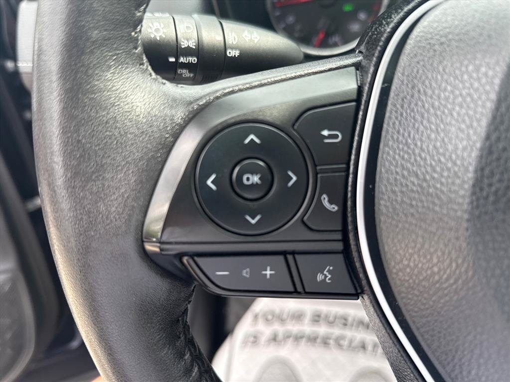 Used 2020 Toyota RAV4 XLE Premium AWD/4WD image 17