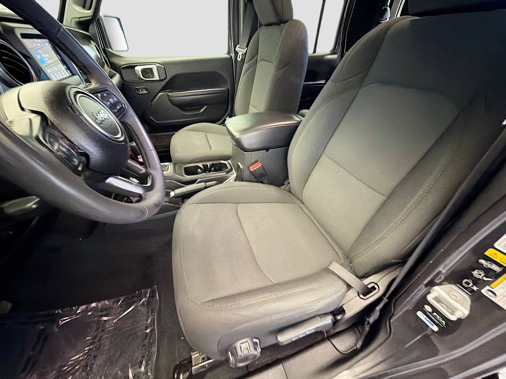 Used 2023 Jeep Gladiator Sport AWD/4WD image 11