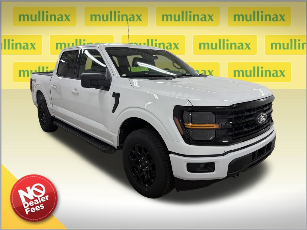 New 2026 Ford F150 XLT w/ XLT Black Appearance Package