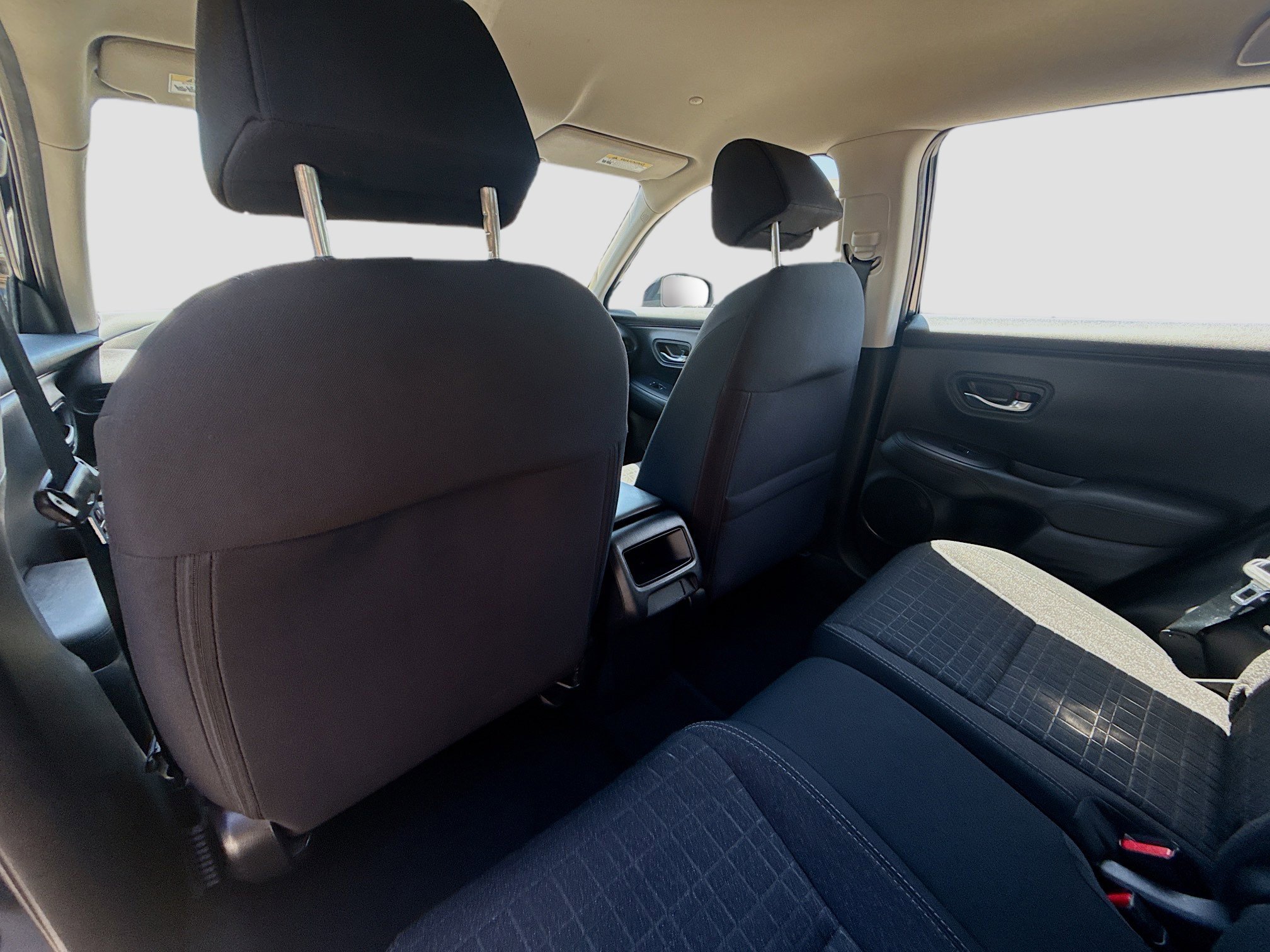 Certified 2025 Honda HR-V LX image 23